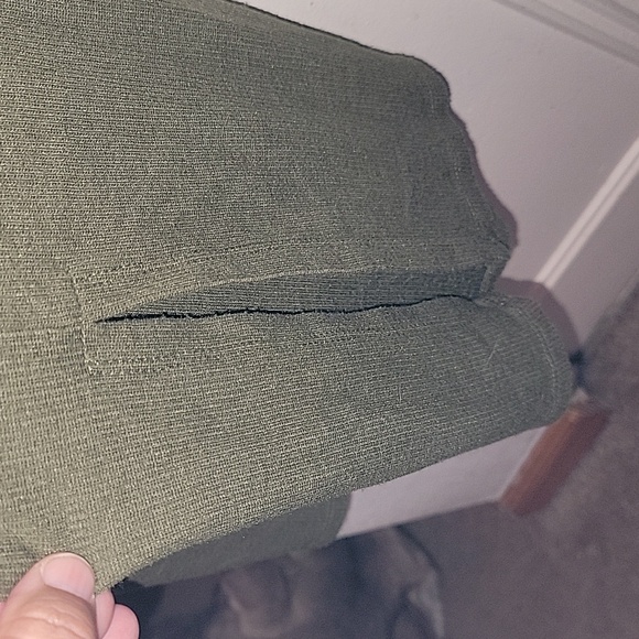 Ribbed Turtleneck Midi Dress - Picture 10 of 10